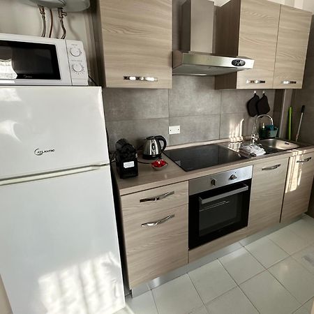 Tower 22 - Centre And Near Train Station Apartment Modena Exterior photo